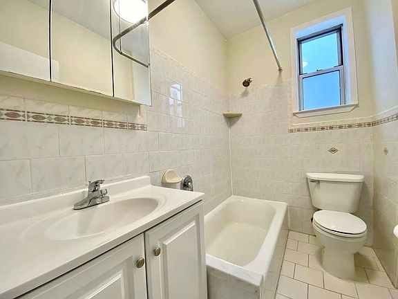 5th image of 24-36 42nd St #2RR