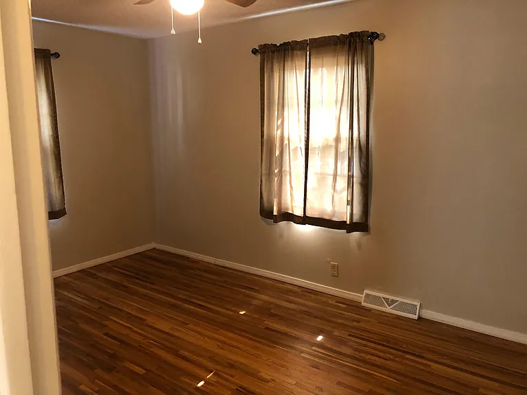 1308 E Alturas St — Photo 8