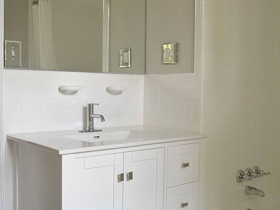Bathroom_06122014