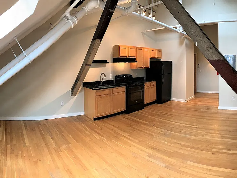 439 Congress Street — Photo 54
