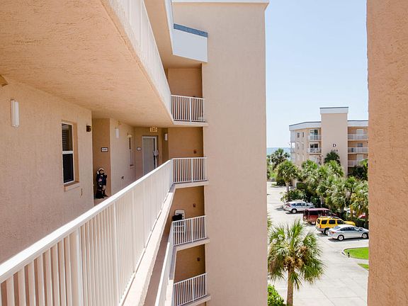 2nd image of 604 Shorewood Dr Unit 404