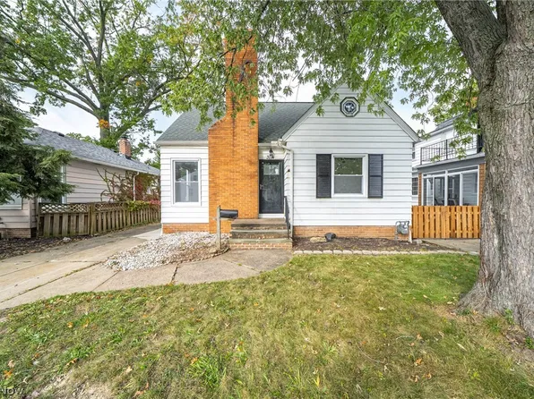 3114 W 160th St, Cleveland, OH 44111