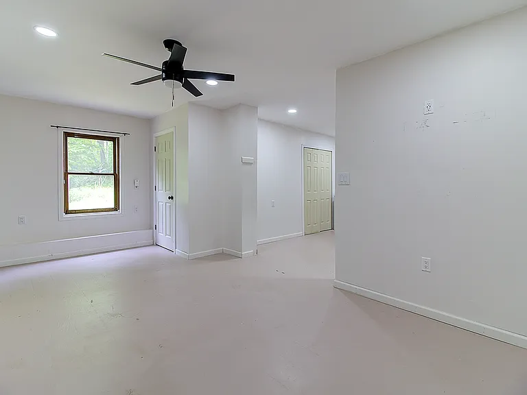 165 Laurel Ridge Ave — Photo 24