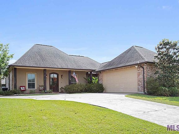 2nd image of 41140 Bayou Segnette Ave