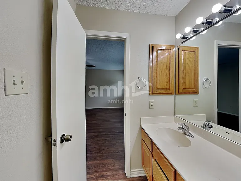 4611 Camas — Photo 13