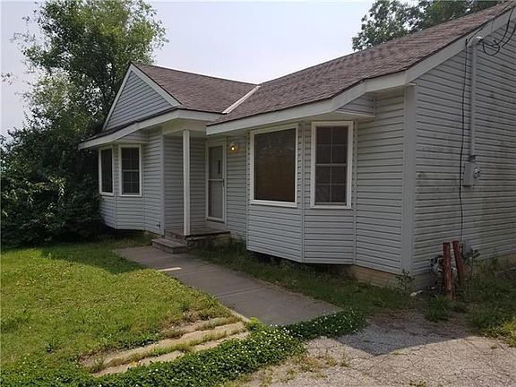 3rd image of 5722 Marsh Ave
