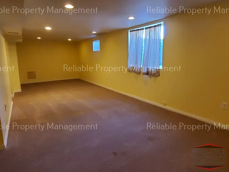 2169 Brentwood Dr — Photo 16