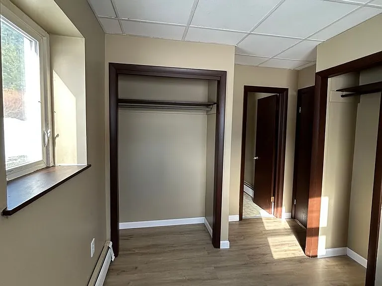 135 Oakland Rd — Photo 4