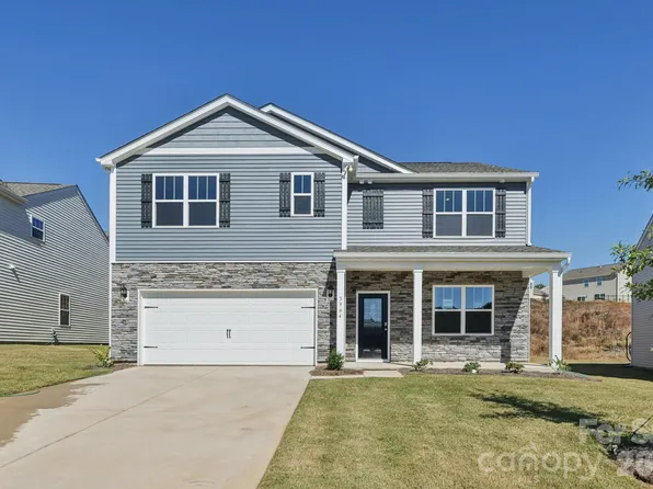151 Farmwood Trl, Waynesville, NC 28786