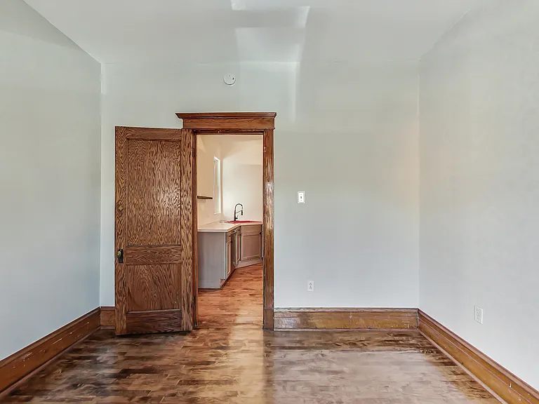 2648 N Troy St #2 — Photo 24