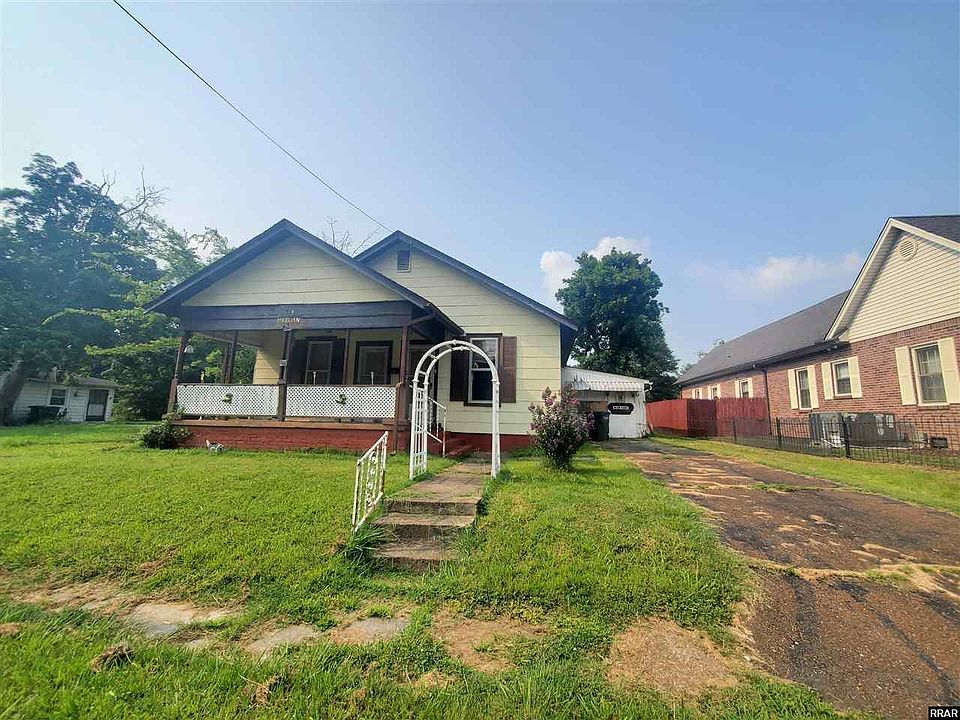 1st image of 724 E Cheatham St