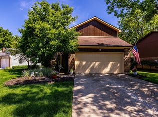 8846 Meadow Dr, Mason, OH 45040