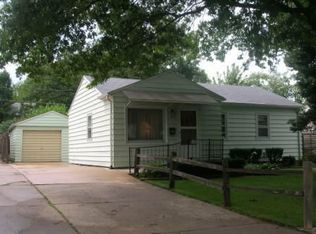 620 Hickory St, Waterloo, IA 50701