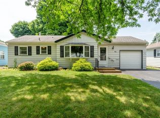 45 Lyncrest Dr, Rochester, NY 14616