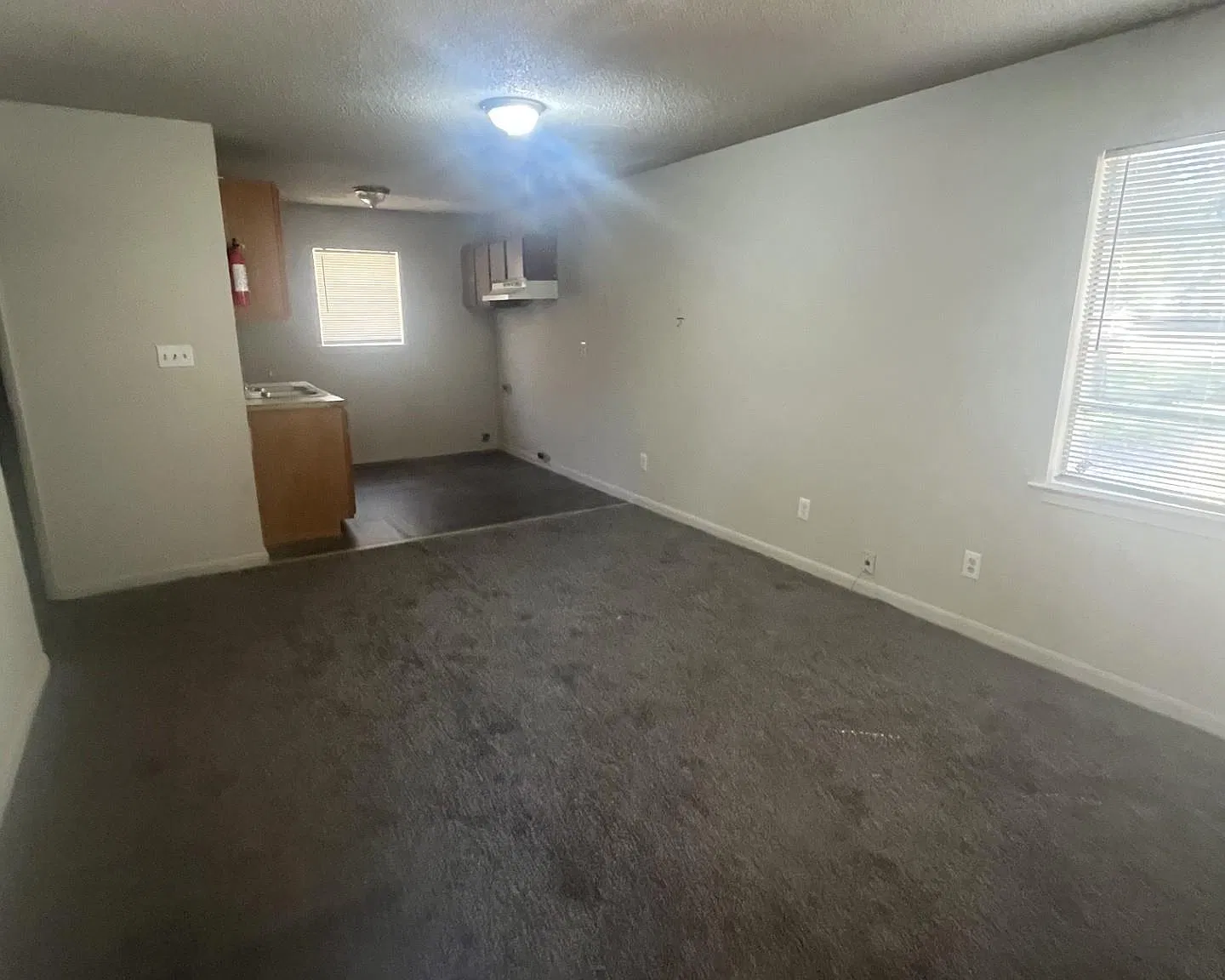 2 bed, 1.0 bath, $650 — Photo 3