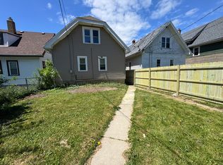 4624 N 29th St, Milwaukee, WI 53209