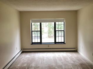 77 Beaconwood Rd APT 14, Newton Highlands, MA 02461