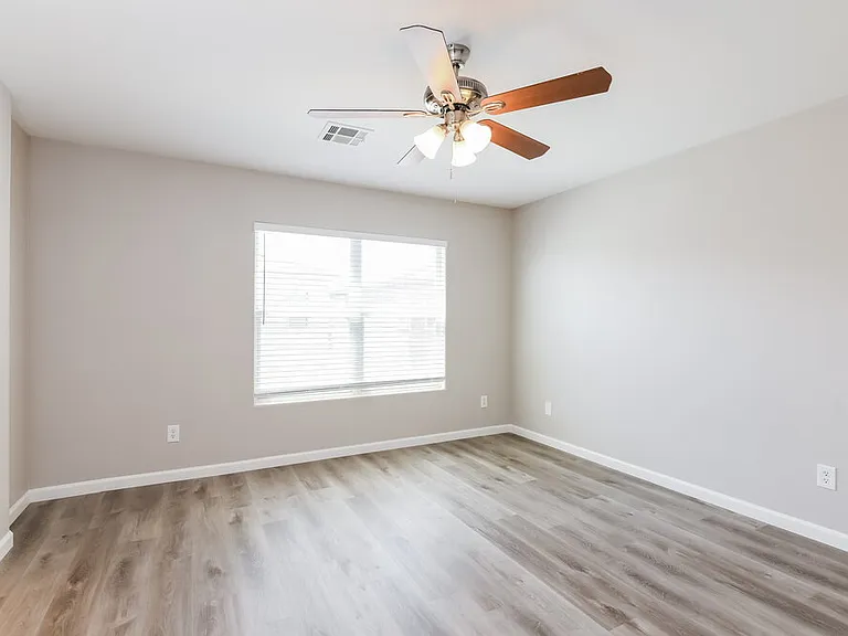 9011 College Green St — Photo 10