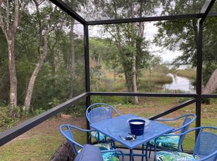 249 Waterview Cove Dr, Freeport, FL 32439