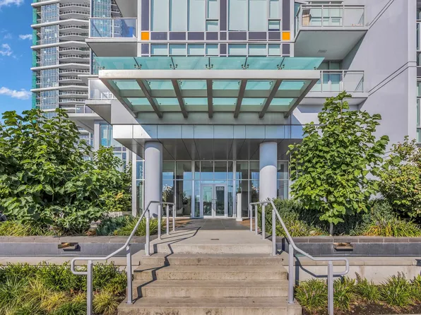 2351 Beta Ave #1805, Burnaby, BC V5C 5L7