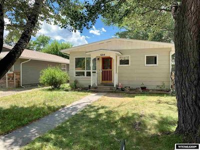 604 S 11th St, Douglas, WY, 82633