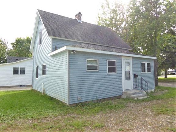 3rd image of 636 N Pierce Ave