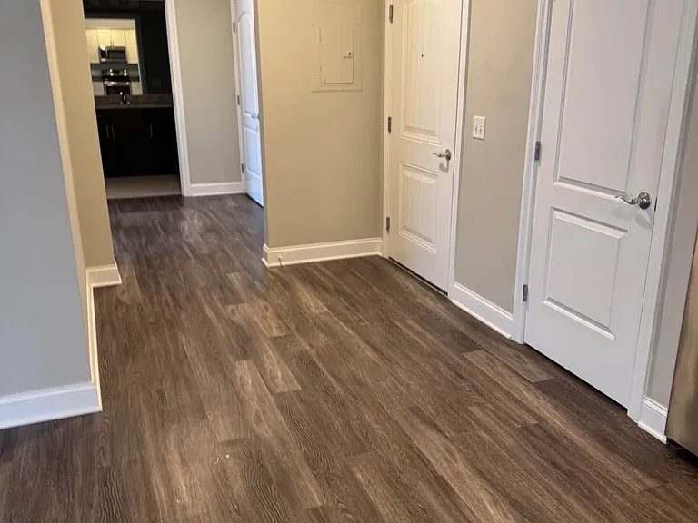 Contemporary Home Suites — Photo 12