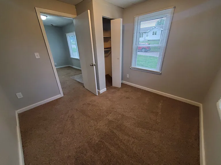 215 Leland Ave — Photo 10
