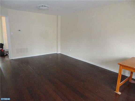3rd image of 806 Pritchet Ct