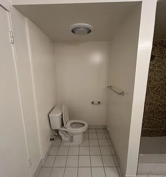 833 Moraga Dr #6 — Photo 25