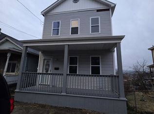 821 Frank St, Mc Kees Rocks, PA 15136