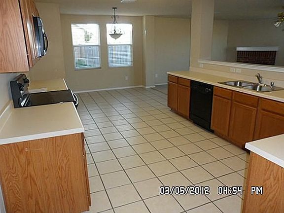4th image of 3629 Clydesdale Dr