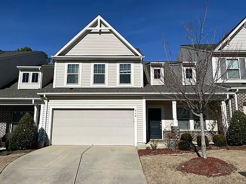 310 Princess Pl Photo 1