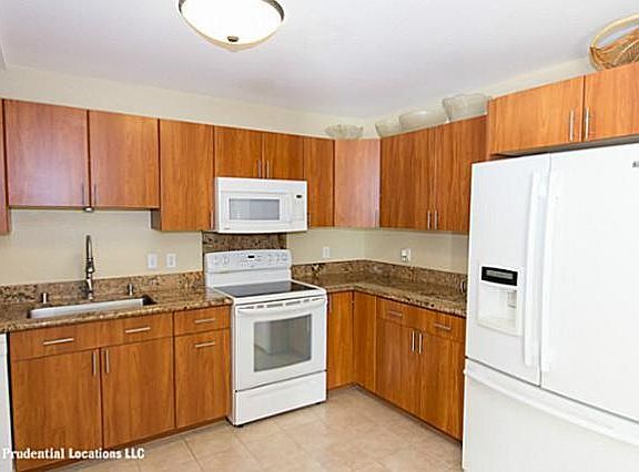 3rd image of 91-1028 Peekaua St