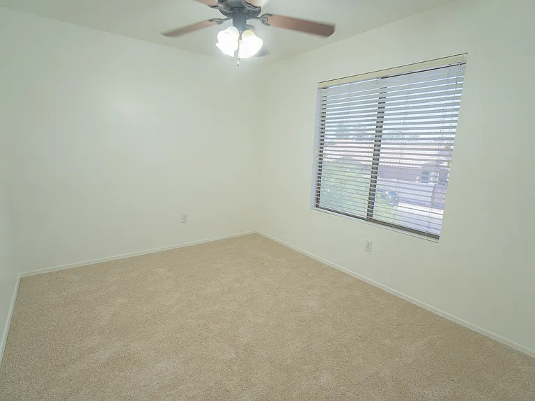 1492 N Saddle St — Photo 23