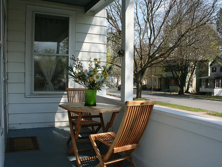113 Van Dam St #1F — Photo 1