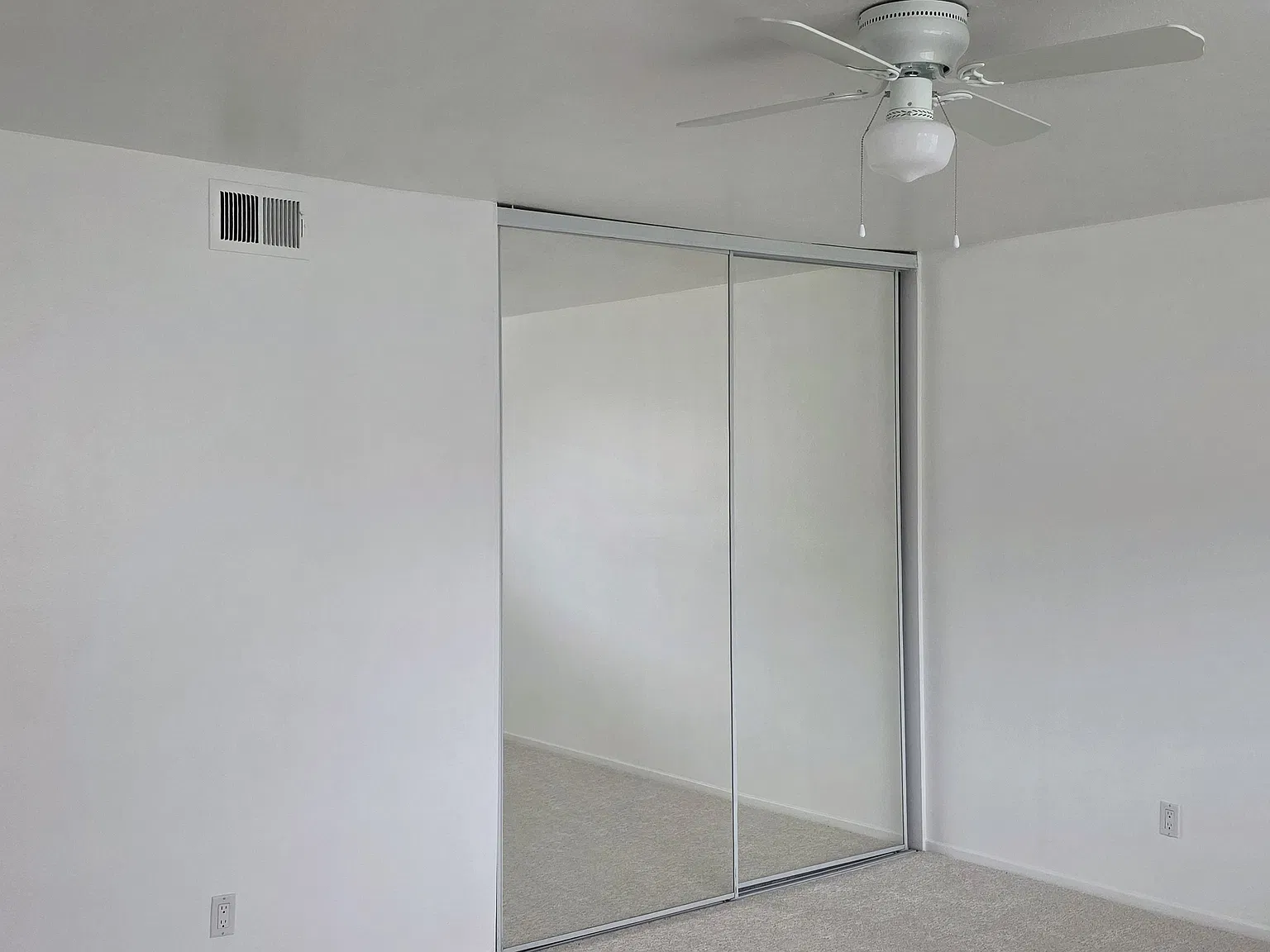 2 bed, 1.5 bath, 1200 sqft, $2,800 — Photo 1