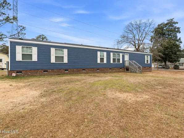 102 Chestnut Lane, Rockingham, NC 28379