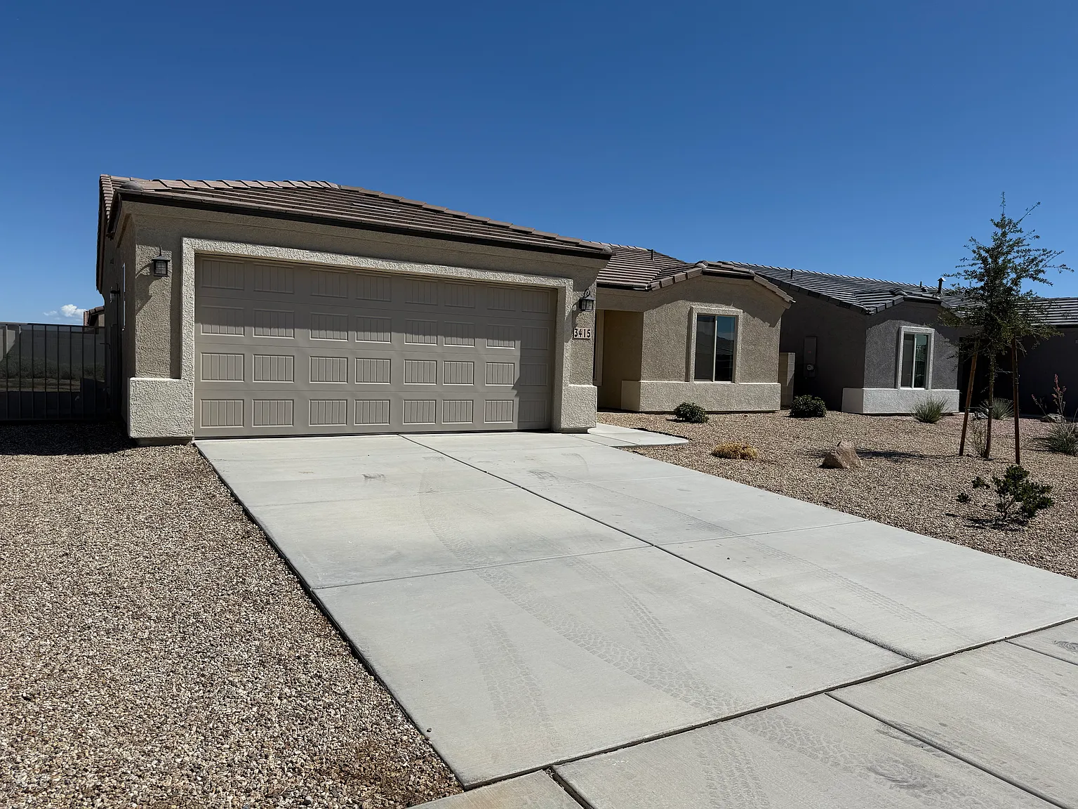 3 bed, 1205 sqft, $1,575 — Photo 1