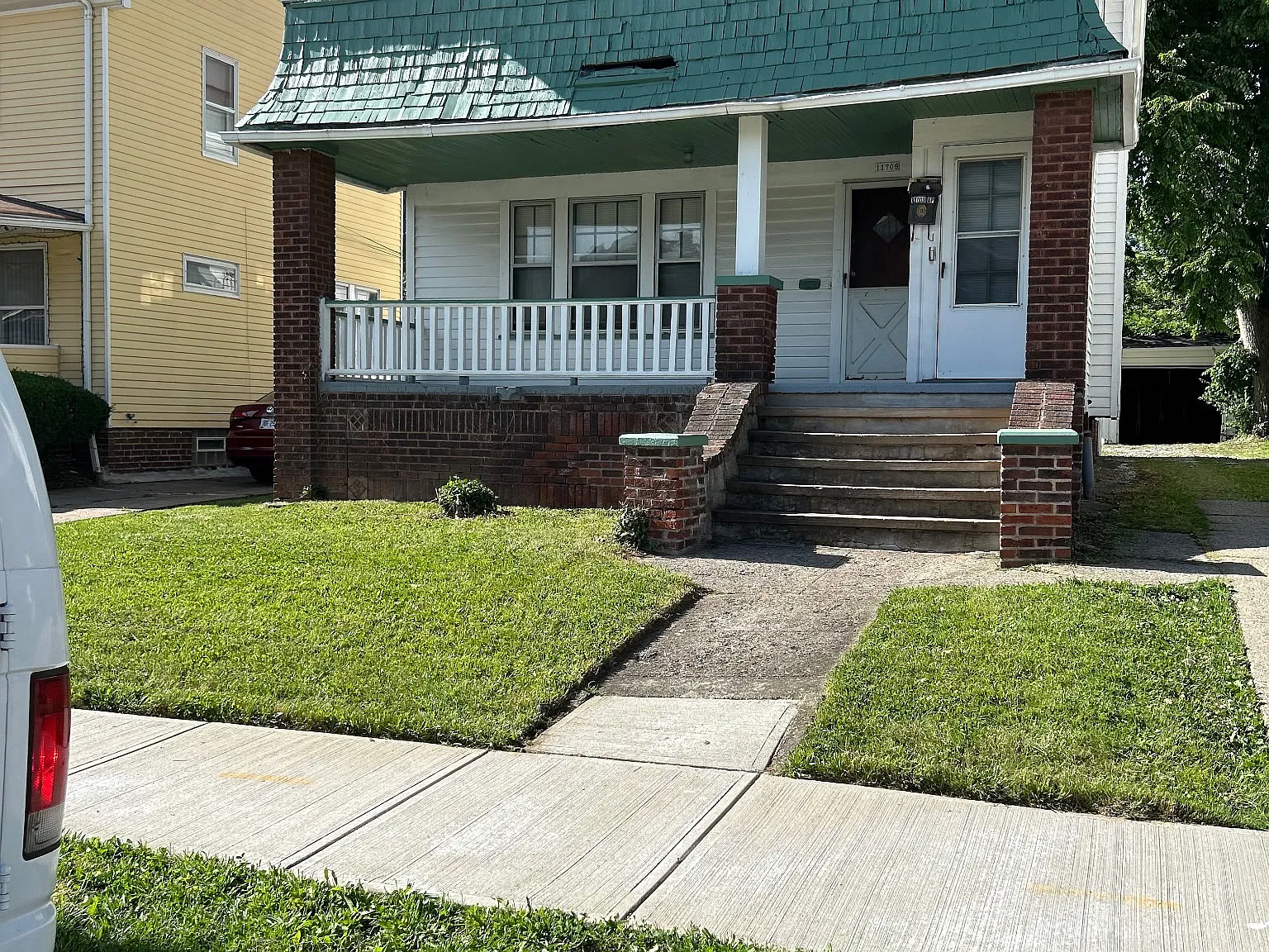 2 bed, 1962 sqft, $775 — Photo 2