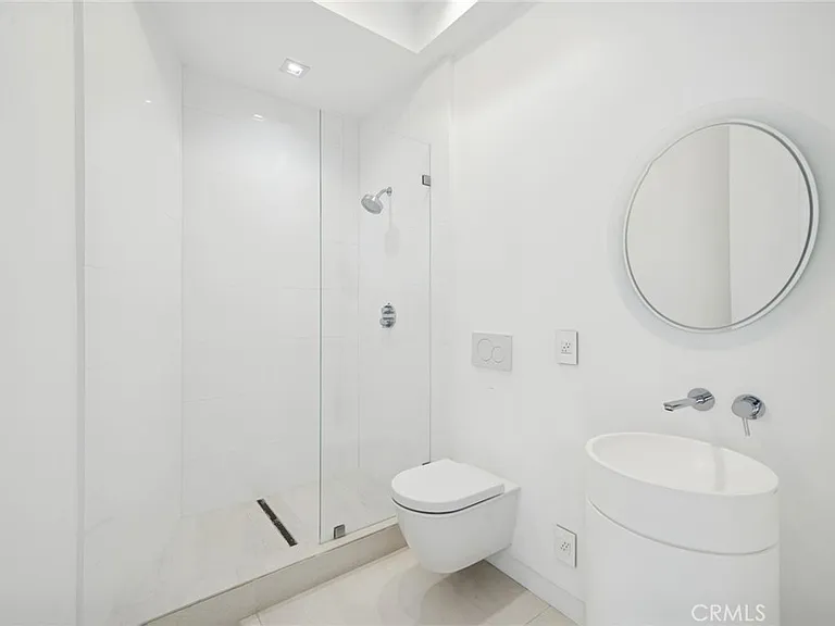 4607 Perham Rd — Photo 53