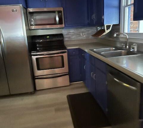 5th image of 930 Siesta Dr