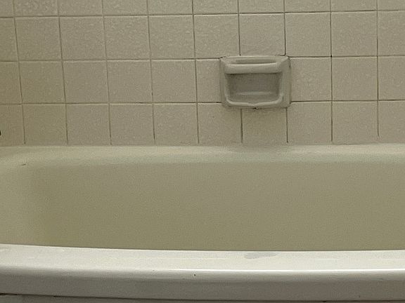 4th image of 1116 Oakwood Ave #1