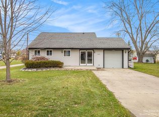 3034 Partridge Dr, Wixom, MI 48393