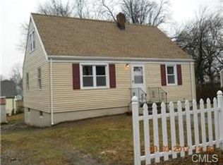 25 Douglas St, Bridgeport, CT 06606