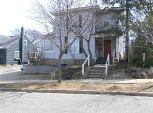 413 Elizabeth St, Petoskey, MI 49770