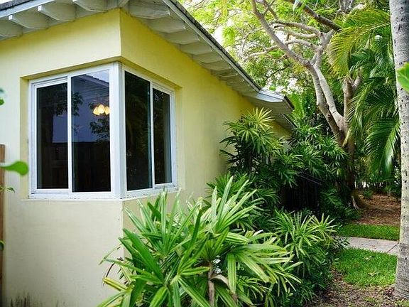 2nd image of 5215 N Flagler Dr