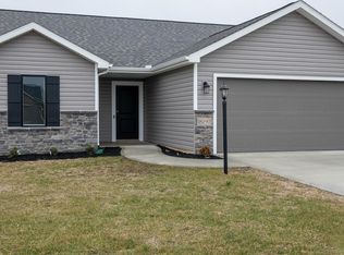 18290 Peregrine Dr, New Paris, IN 46553