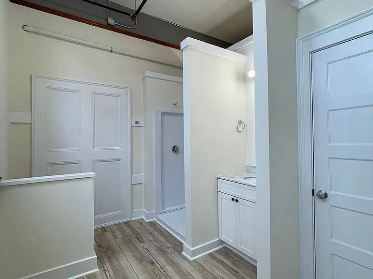 132B Franklin St — Photo 8