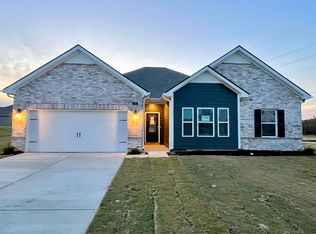 175 Misty Birch Ln, Oakland, TN 38060